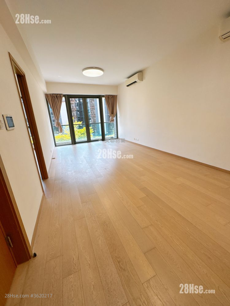 The Bloomsway Rental 1,377 ft² The Bloomsway Rental 1,377 ft²
