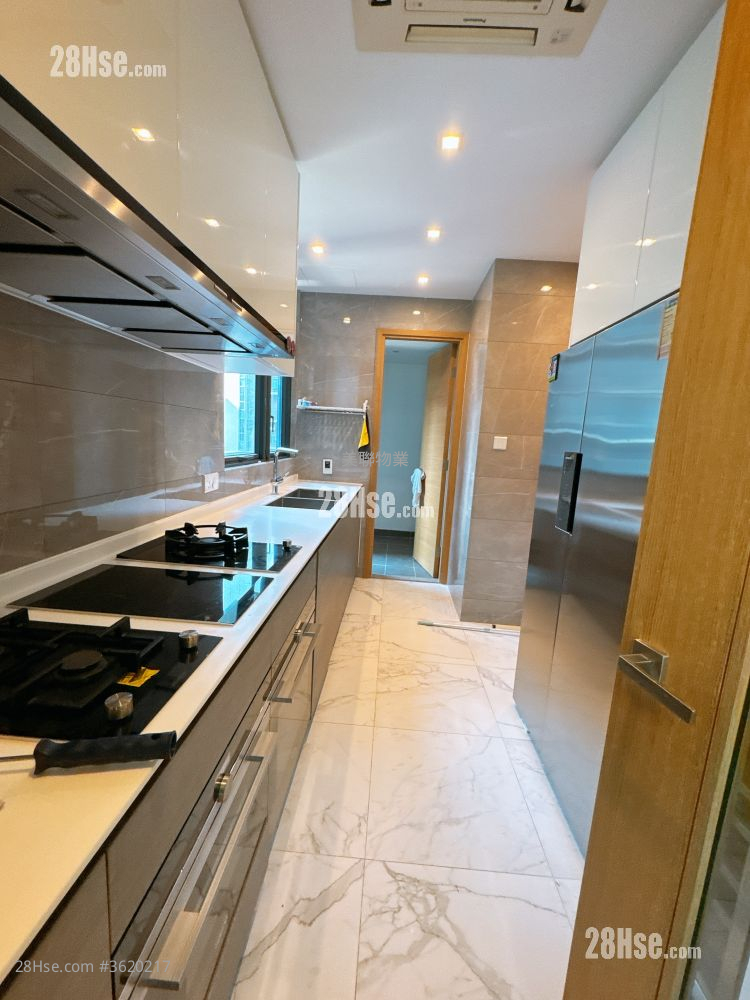 The Bloomsway Rental 1,377 ft² The Bloomsway Rental 1,377 ft²