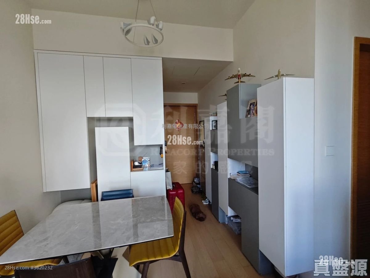 Mantin Heights Rental 2 Bedrooms , 1 Bathroom 567 ft² Mantin Heights Rental 2 Bedrooms , 1 Bathroom 567 ft²