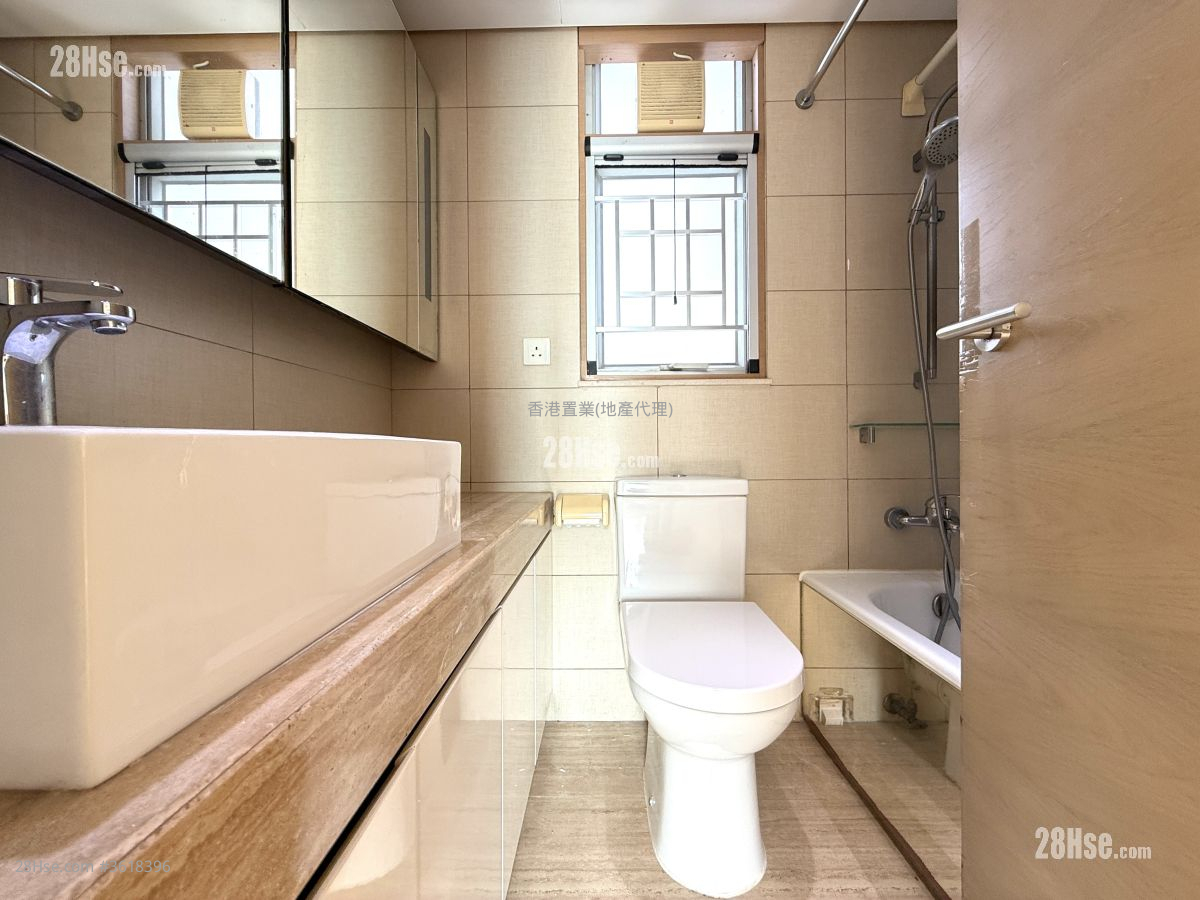 Florient Rise Rental 3 Bedrooms , 2 Bathrooms 635 ft² Florient Rise Rental 3 Bedrooms , 2 Bathrooms 635 ft²