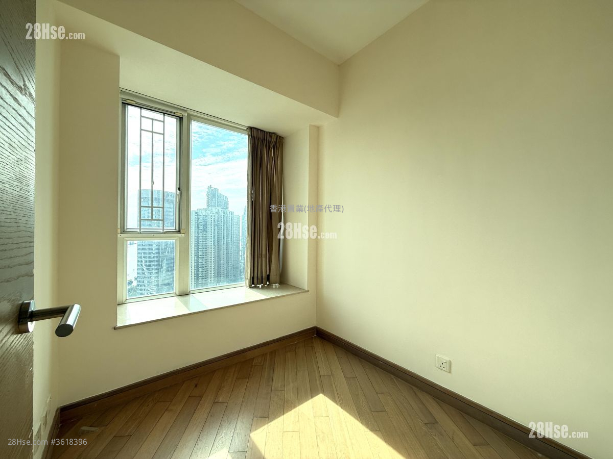 Florient Rise Rental 3 Bedrooms , 2 Bathrooms 635 ft² Florient Rise Rental 3 Bedrooms , 2 Bathrooms 635 ft²