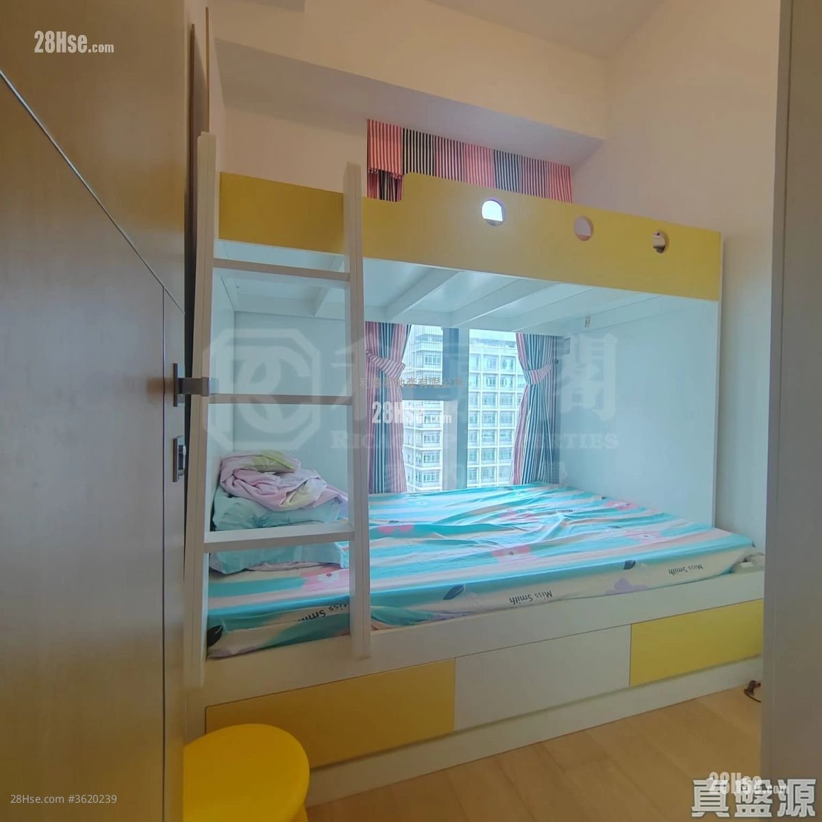 One Homantin Rental 2 Bedrooms , 1 Bathroom 491 ft² One Homantin Rental 2 Bedrooms , 1 Bathroom 491 ft²