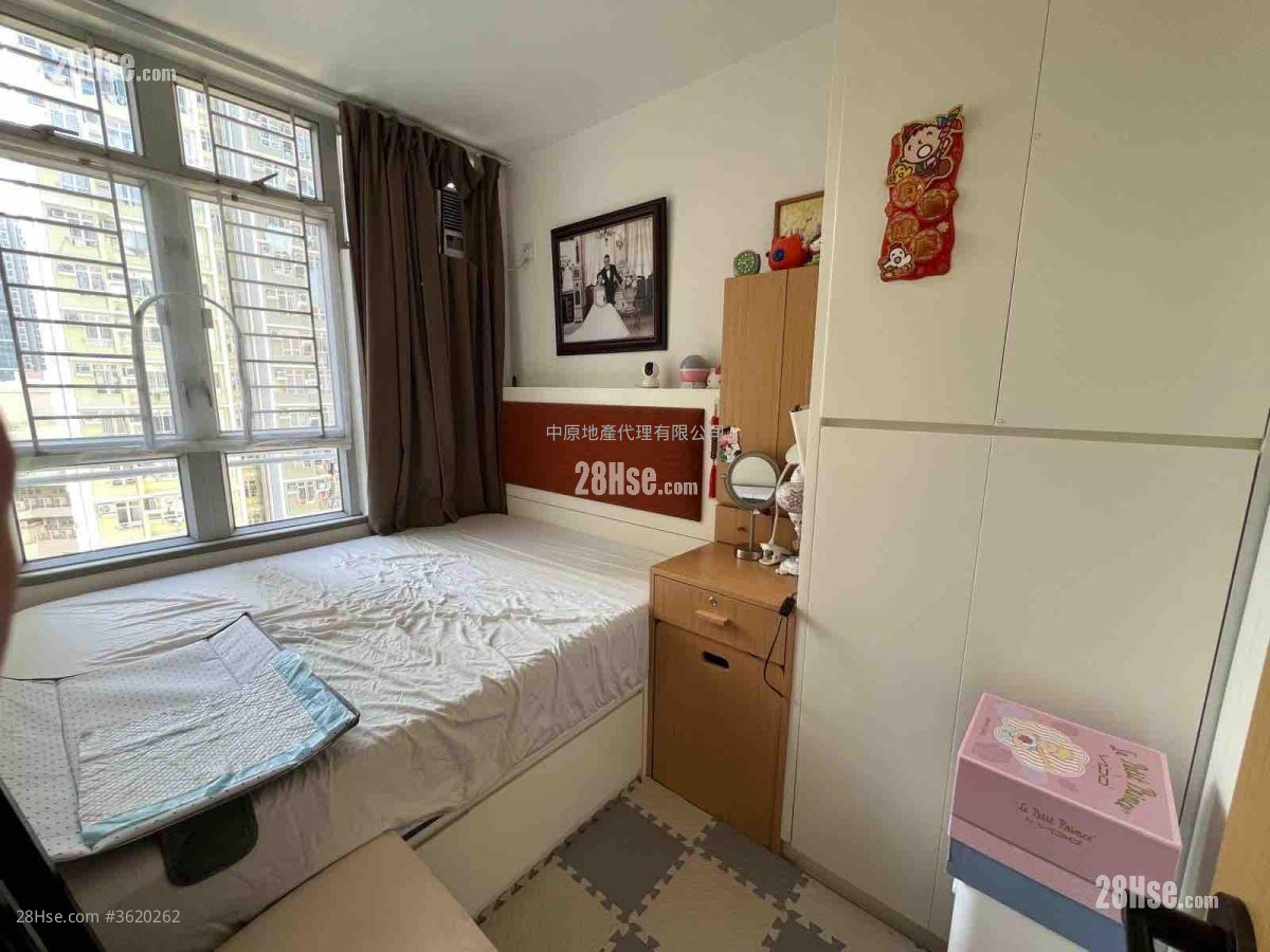 Yung Ming Court Sell 2 Bedrooms 382 ft² Yung Ming Court Sell 2 Bedrooms 382 ft²
