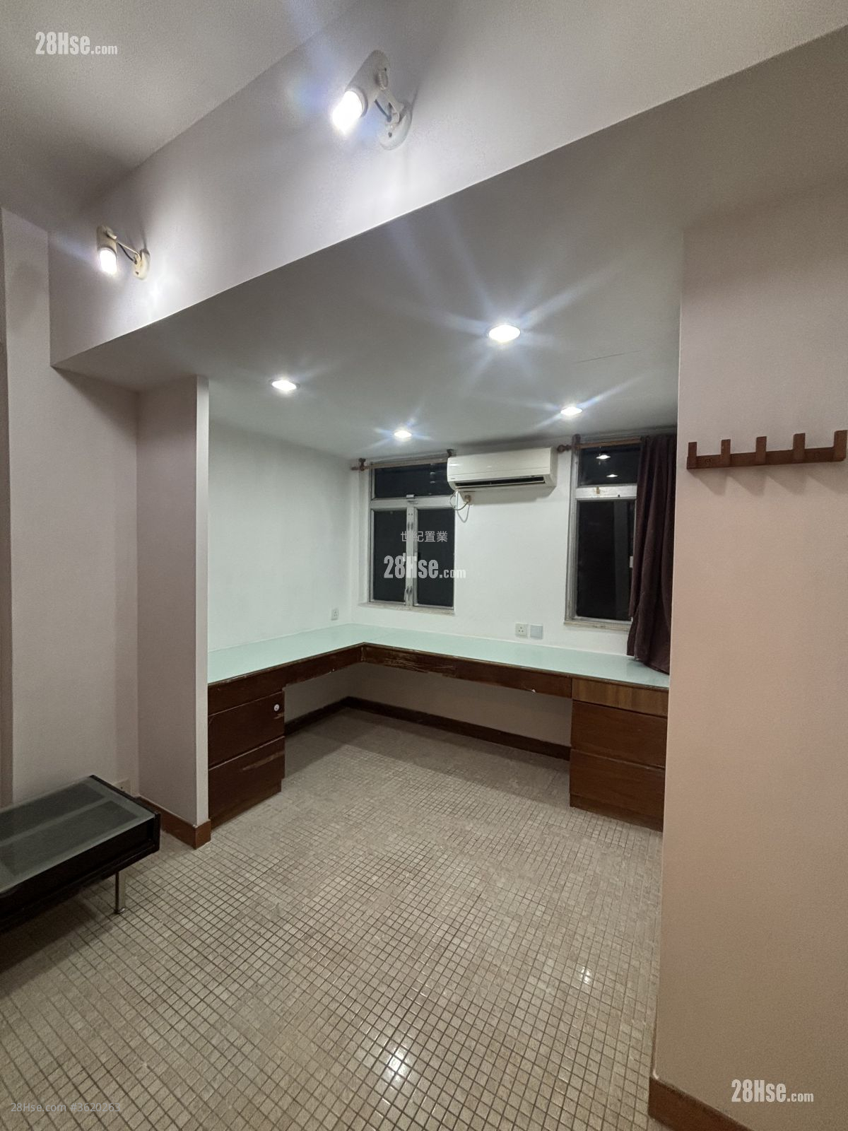 Apartment Rental 2 Bathrooms 670 ft² Apartment Rental 2 Bathrooms 670 ft²