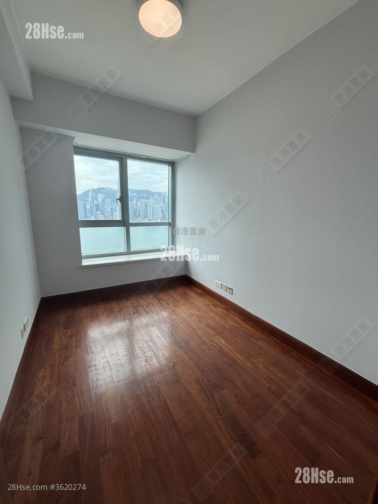 The Harbourside Rental 3 Bedrooms , 3 Bathrooms 1,049 ft² The Harbourside Rental 3 Bedrooms , 3 Bathrooms 1,049 ft²