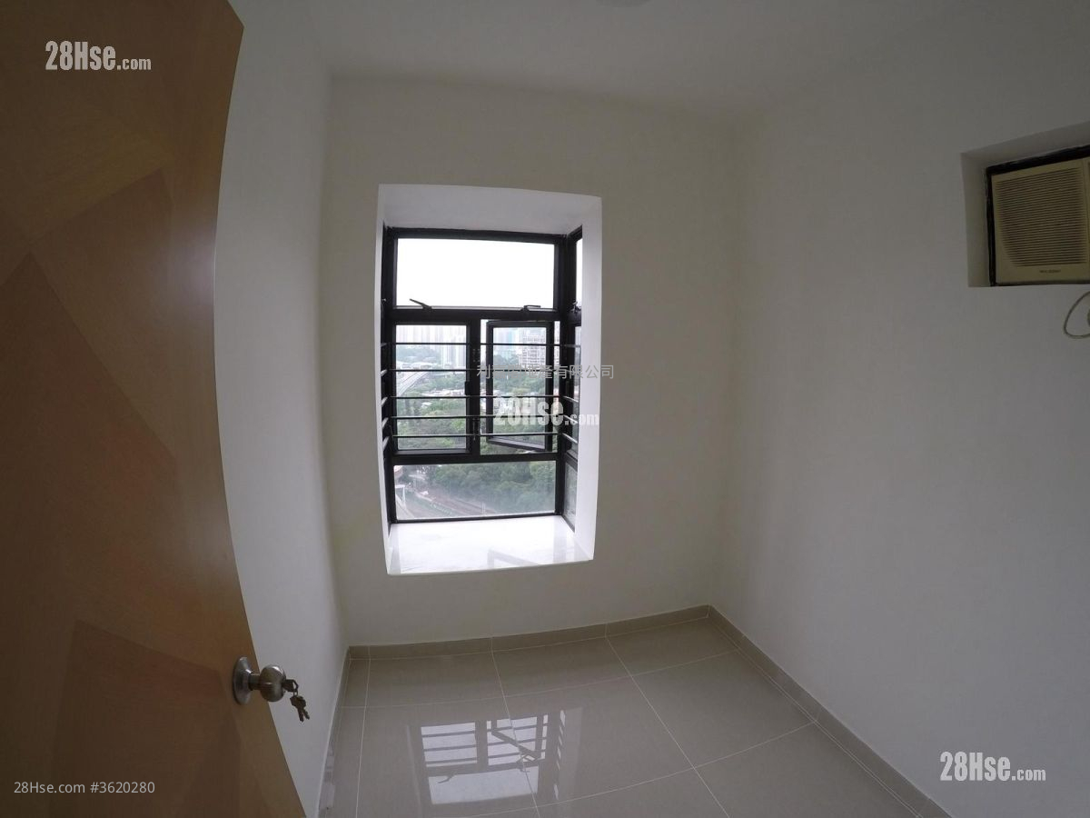 Scenery Court Sell 2 Bedrooms , 1 Bathroom 379 ft² Scenery Court Sell 2 Bedrooms , 1 Bathroom 379 ft²