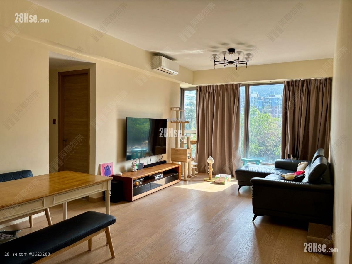 Solaria Sell 4 Bedrooms , 3 Bathrooms 1,067 ft²