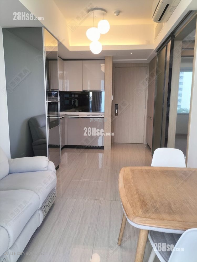 Cullinan West Sell 1 Bedroom , 1 Bathroom 353 ft² Cullinan West Sell 1 Bedroom , 1 Bathroom 353 ft²