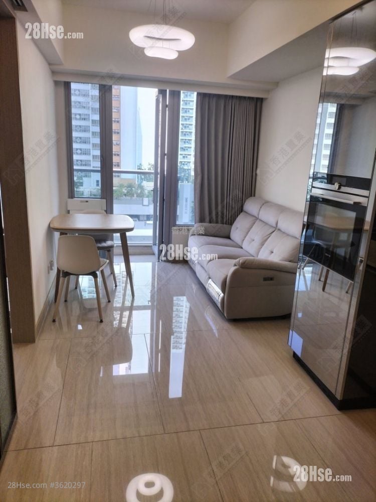 Cullinan West Sell 1 Bedroom , 1 Bathroom 353 ft² Cullinan West Sell 1 Bedroom , 1 Bathroom 353 ft²