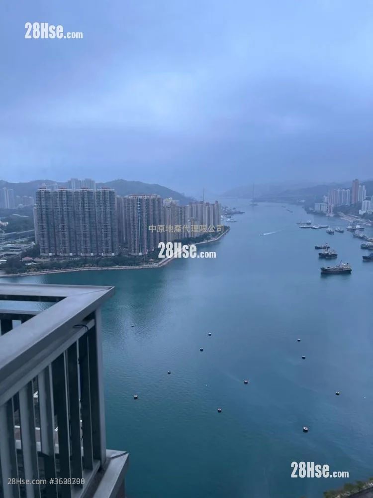 City Point Sell 4 Bedrooms , 3 Bathrooms 913 ft² City Point Sell 4 Bedrooms , 3 Bathrooms 913 ft²