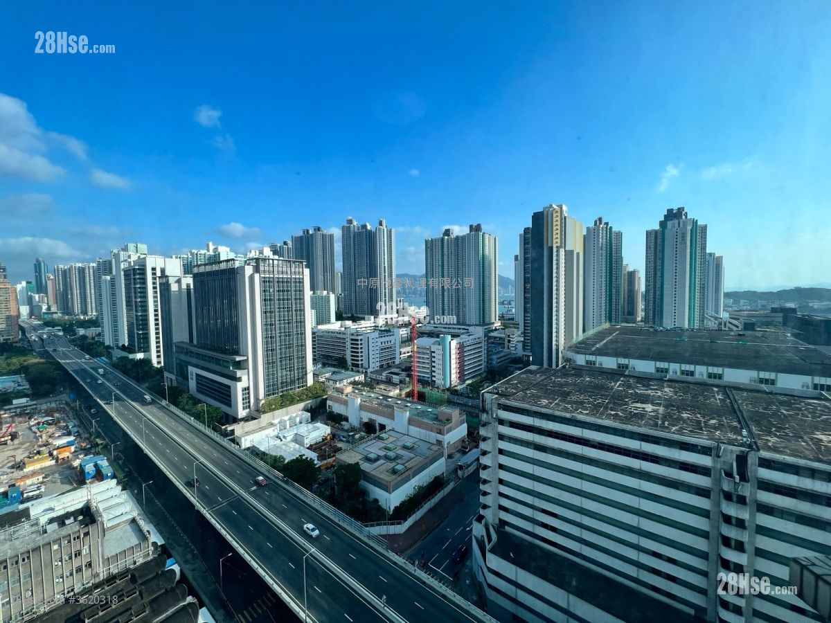 The Sparkle Sell 3 Bedrooms 783 ft²