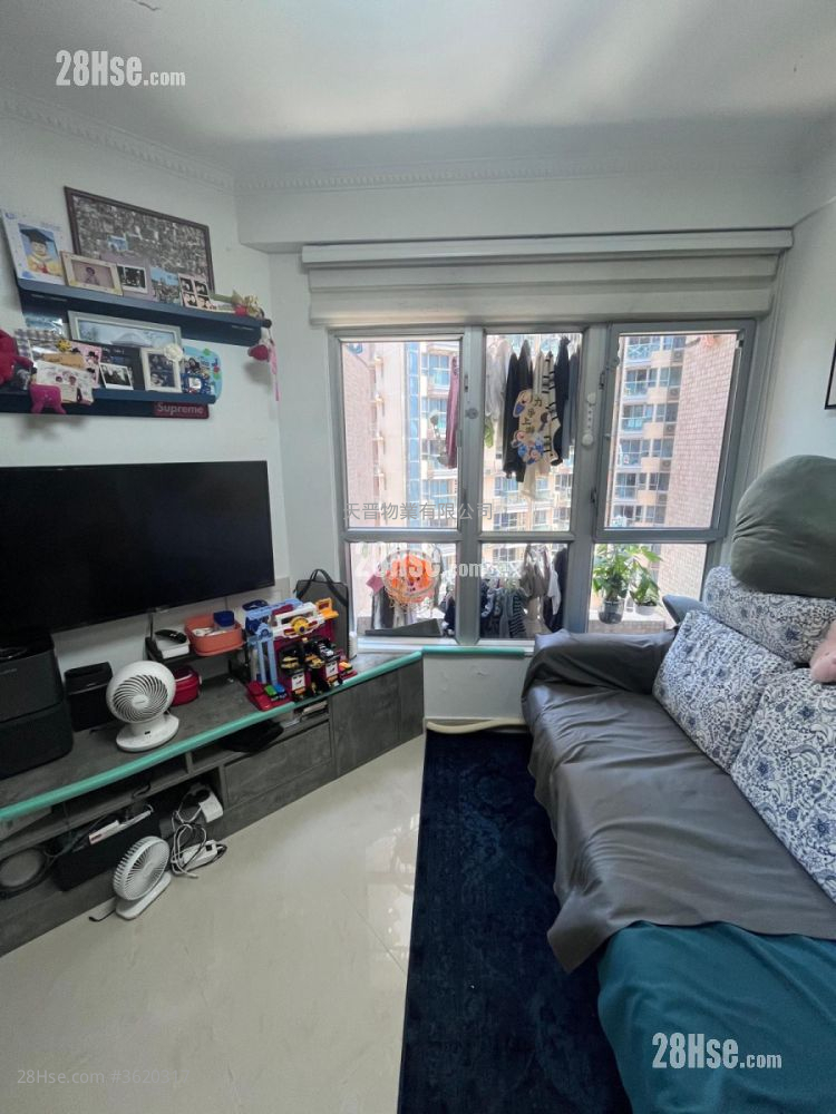 Bailey Garden Sell 2 Bedrooms , 1 Bathroom 379 ft² Bailey Garden Sell 2 Bedrooms , 1 Bathroom 379 ft²