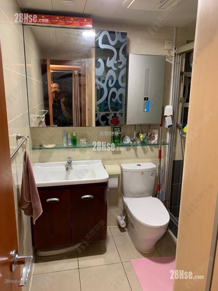 Pictorial Garden Sell 3 Bedrooms , 2 Bathrooms 912 ft² Pictorial Garden Sell 3 Bedrooms , 2 Bathrooms 912 ft²