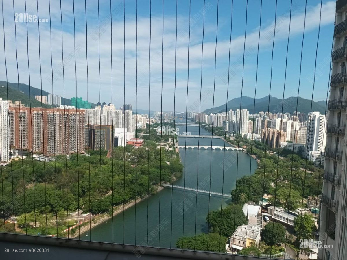 The Riverpark Rental 3 Bedrooms , 2 Bathrooms 826 ft² The Riverpark Rental 3 Bedrooms , 2 Bathrooms 826 ft²