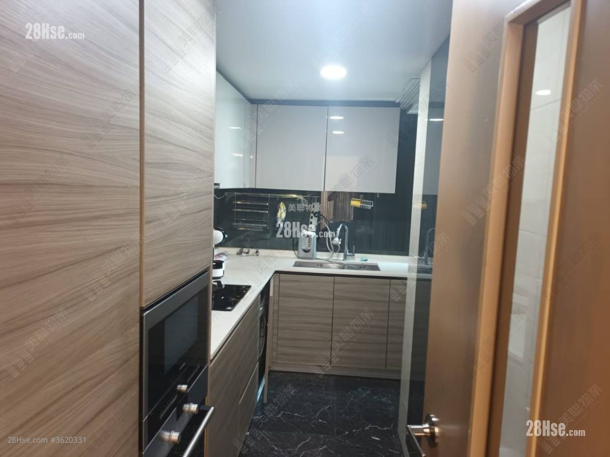 The Riverpark Rental 3 Bedrooms , 2 Bathrooms 826 ft² The Riverpark Rental 3 Bedrooms , 2 Bathrooms 826 ft²