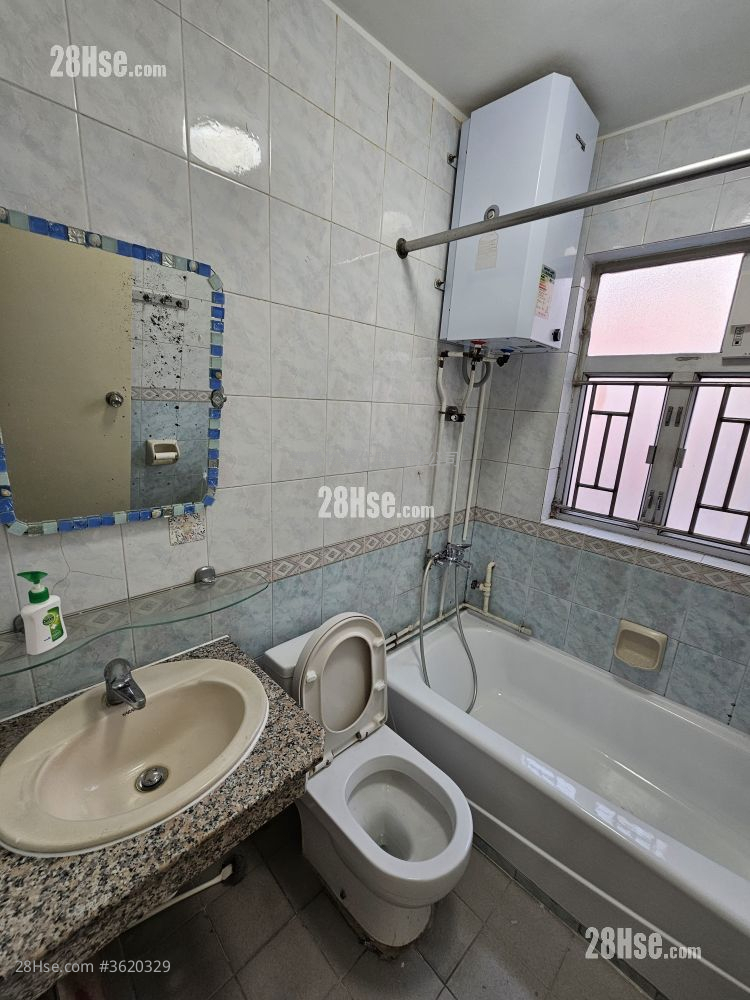 Village Rental 3 Bedrooms , 1 Bathroom 653 ft² Village Rental 3 Bedrooms , 1 Bathroom 653 ft²