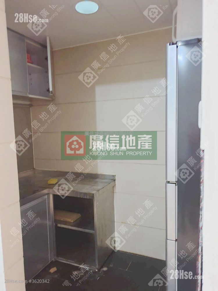 Lai Tong Building Sell Studio , 1 Bathroom 238 ft² Lai Tong Building Sell Studio , 1 Bathroom 238 ft²