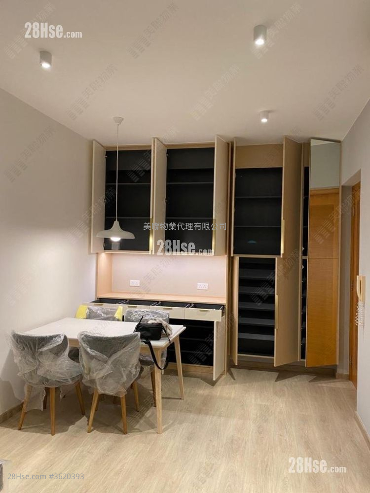 The Grandville Sell 2 Bedrooms 577 ft² The Grandville Sell 2 Bedrooms 577 ft²
