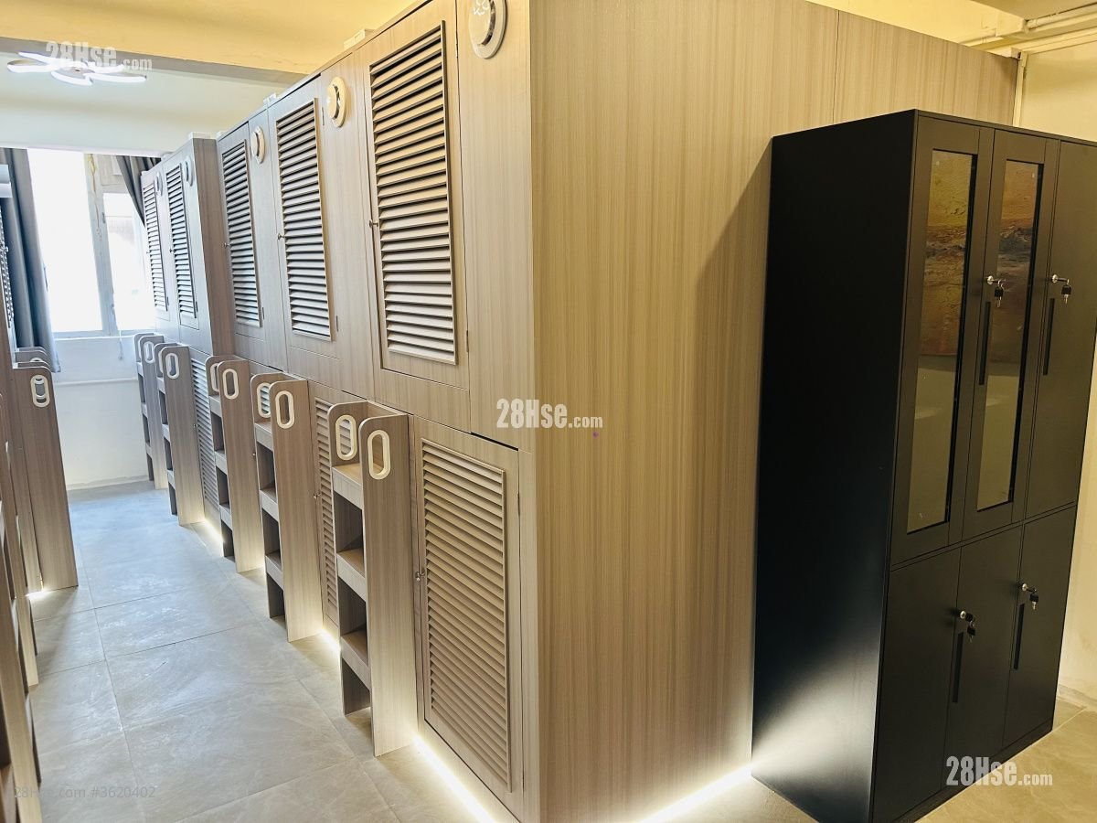 Chinese Mansion Rental Studio , 3 Bathrooms 660 ft² Chinese Mansion Rental Studio , 3 Bathrooms 660 ft²