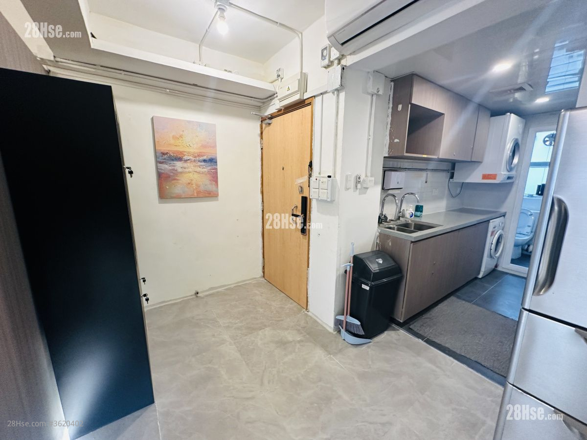 Chinese Mansion Rental Studio , 3 Bathrooms 660 ft² Chinese Mansion Rental Studio , 3 Bathrooms 660 ft²