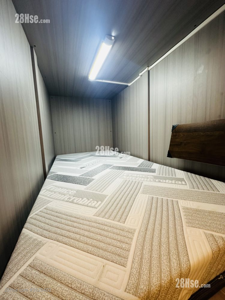 Chinese Mansion Rental Studio , 3 Bathrooms 660 ft² Chinese Mansion Rental Studio , 3 Bathrooms 660 ft²