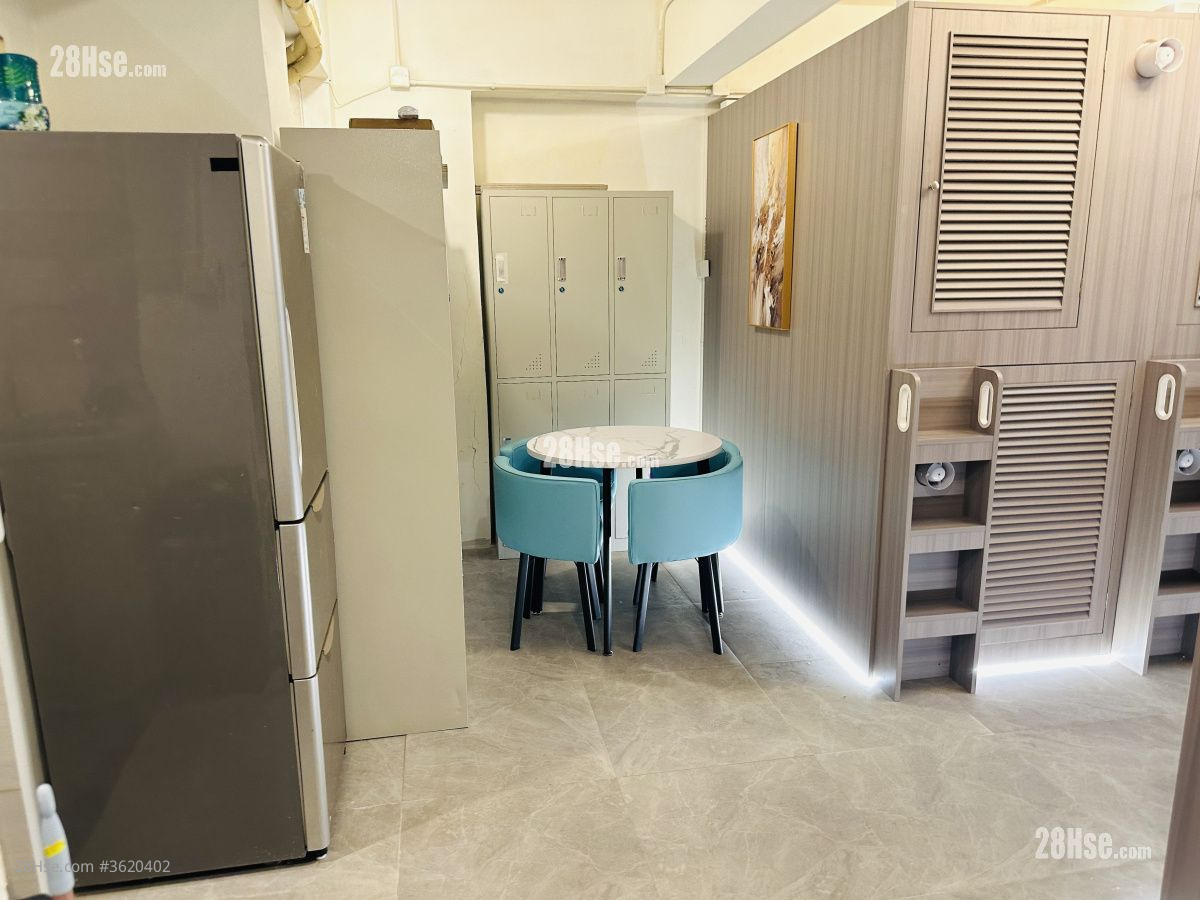 Chinese Mansion Rental Studio , 3 Bathrooms 660 ft² Chinese Mansion Rental Studio , 3 Bathrooms 660 ft²
