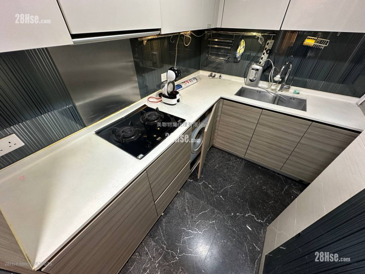 The Riverpark Rental 826 ft² The Riverpark Rental 826 ft²