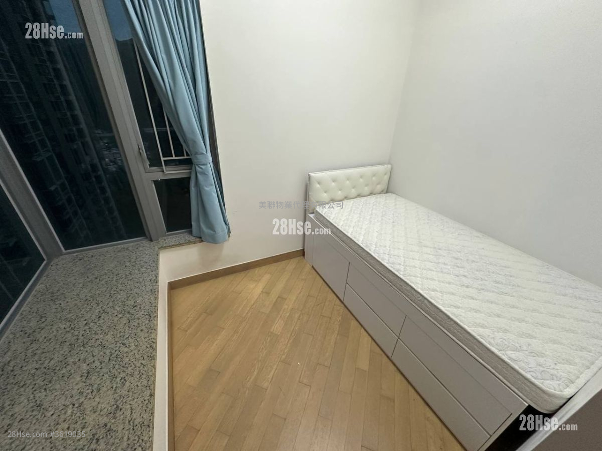 The Riverpark Rental 826 ft² The Riverpark Rental 826 ft²