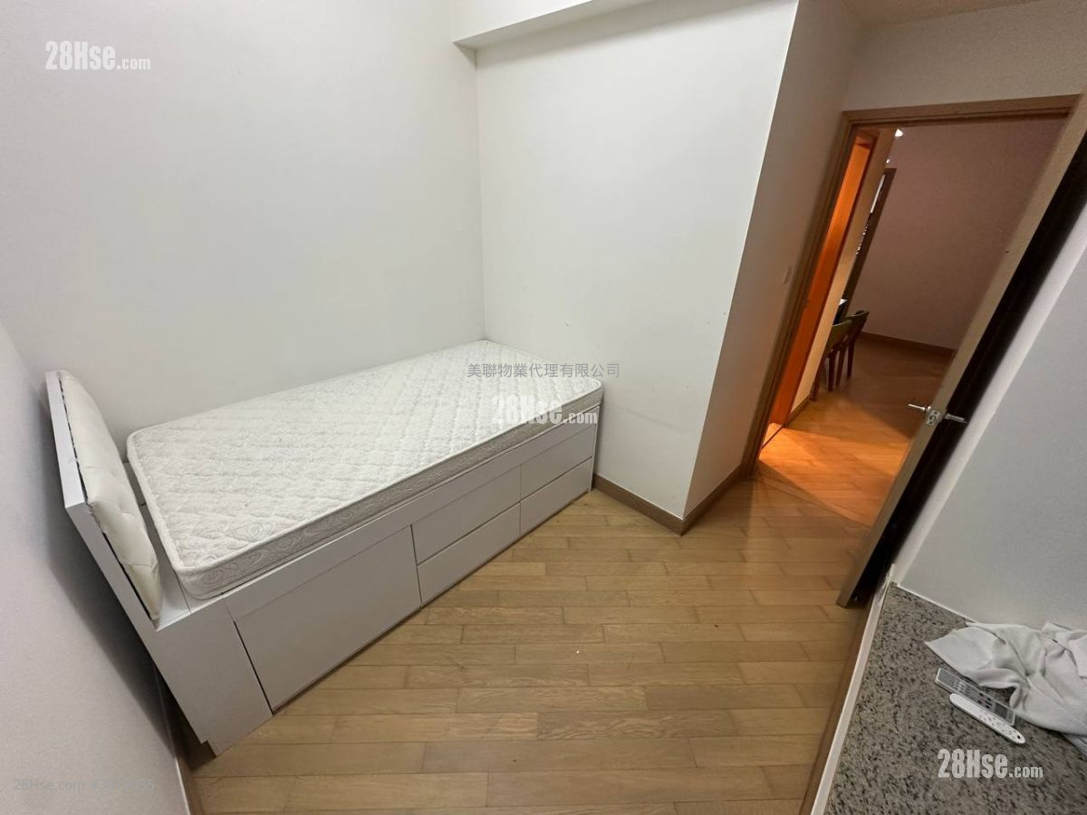 The Riverpark Rental 826 ft² The Riverpark Rental 826 ft²