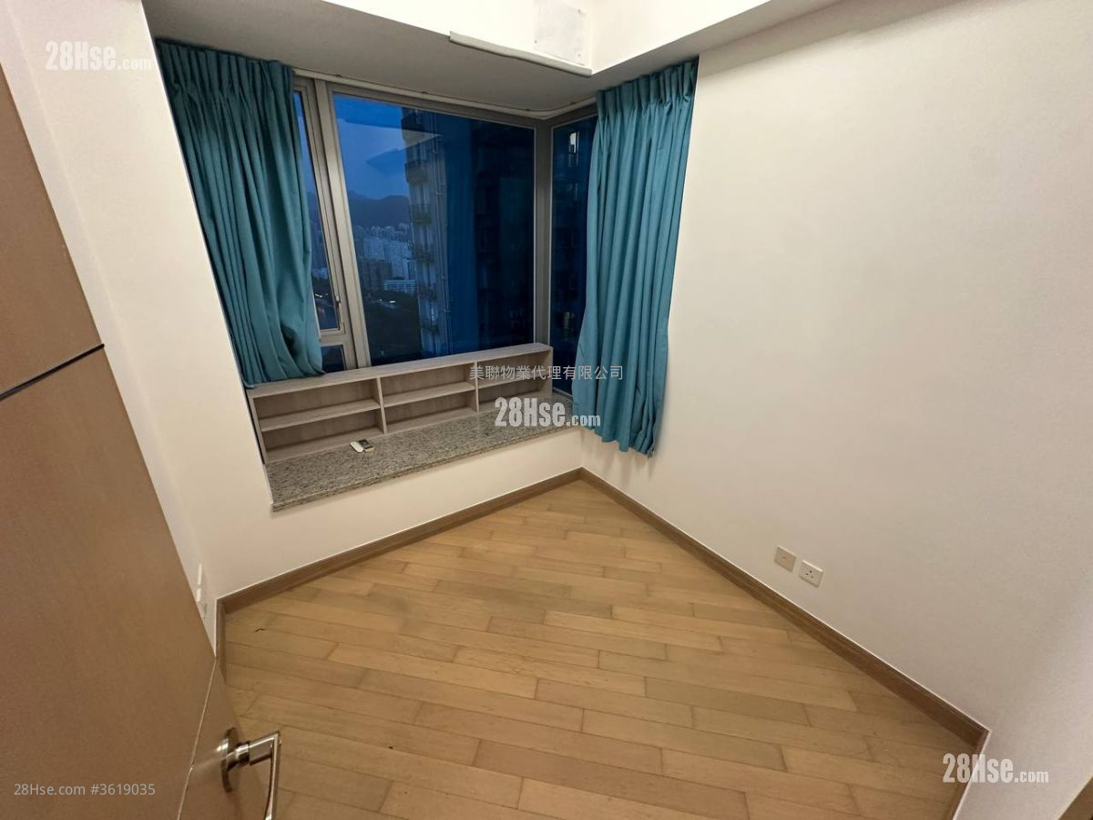 The Riverpark Rental 826 ft² The Riverpark Rental 826 ft²