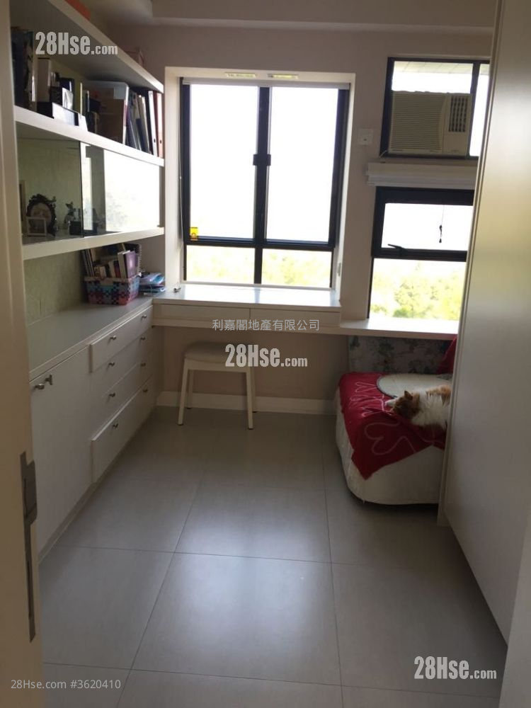Greenwood Terrace Sell 3 Bedrooms , 2 Bathrooms 882 ft² Greenwood Terrace Sell 3 Bedrooms , 2 Bathrooms 882 ft²