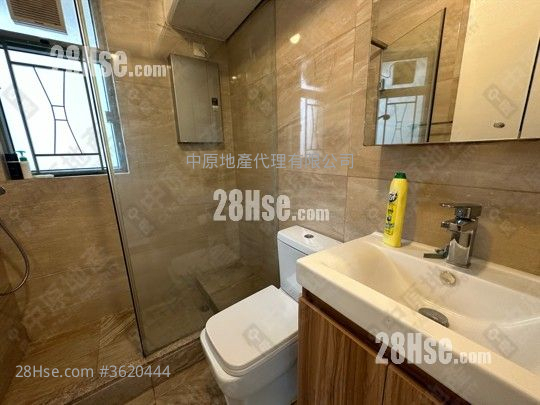 The Floridian Sell 4 Bedrooms , 2 Bathrooms 850 ft² The Floridian Sell 4 Bedrooms , 2 Bathrooms 850 ft²
