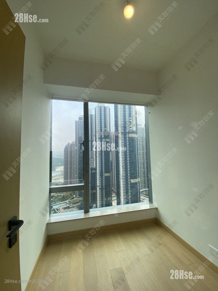 Malibu Sell 2 Bedrooms 595 ft² Malibu Sell 2 Bedrooms 595 ft²