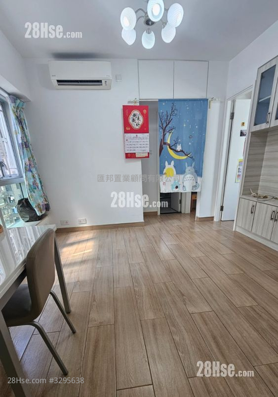 Chun King Court Sell 3 Bedrooms , 1 Bathroom 464 ft² Chun King Court Sell 3 Bedrooms , 1 Bathroom 464 ft²