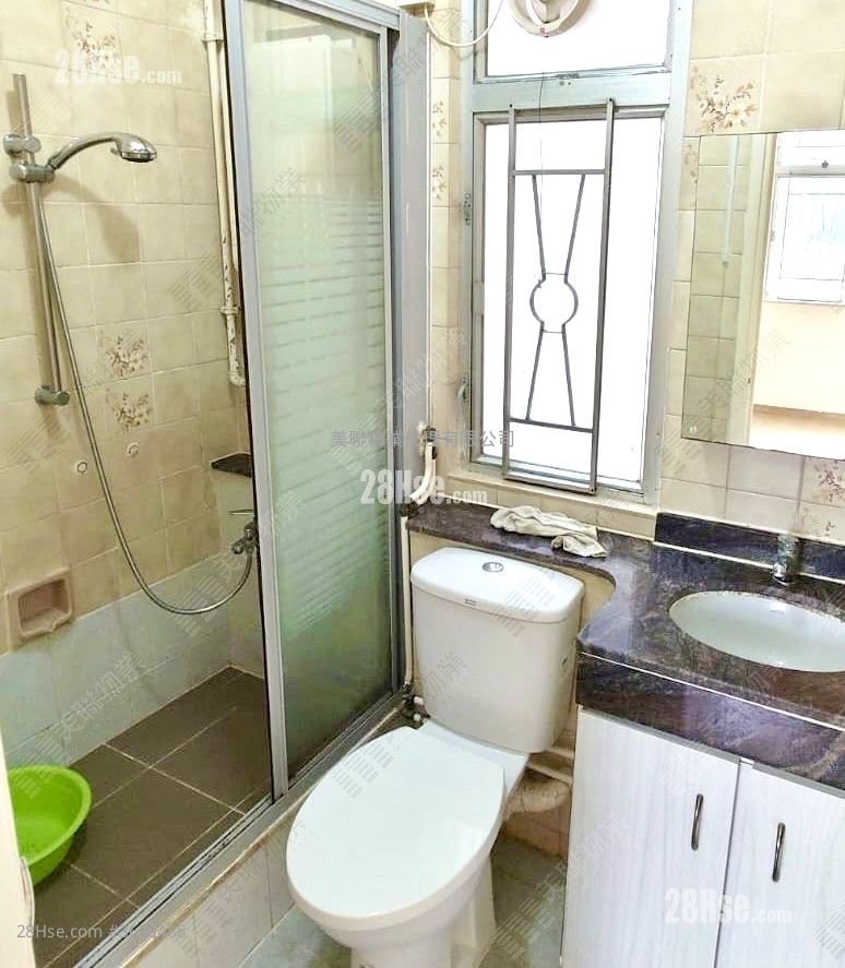Tai Po Centre Sell 2 Bedrooms , 1 Bathroom 361 ft² Tai Po Centre Sell 2 Bedrooms , 1 Bathroom 361 ft²