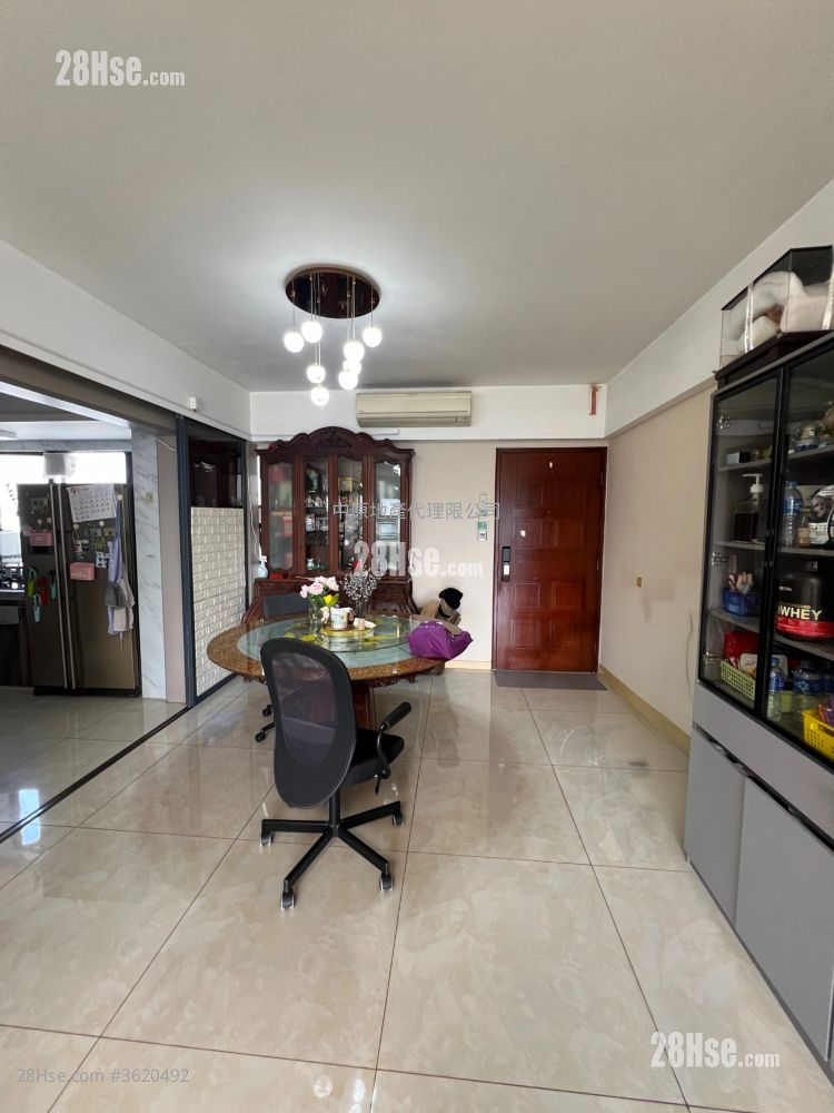 華翠園 售盤 3 房 , 3 浴室 1,143 平方呎 華翠園 售盤 3 房 , 3 浴室 1,143 平方呎