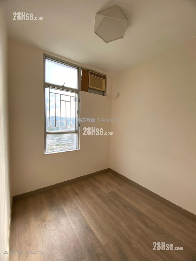 Yu Chui Court Sell 2 Bedrooms , 1 Bathroom 517 ft² Yu Chui Court Sell 2 Bedrooms , 1 Bathroom 517 ft²
