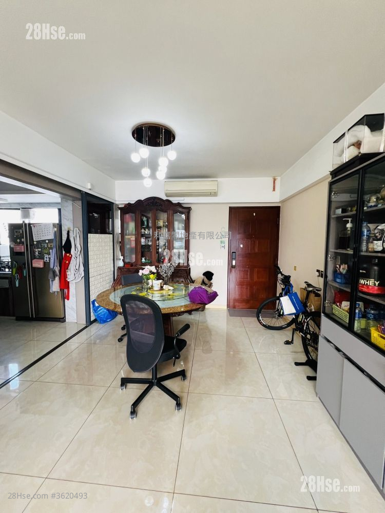 Greenwood Terrace Sell 3 Bedrooms , 2 Bathrooms 1,143 ft² Greenwood Terrace Sell 3 Bedrooms , 2 Bathrooms 1,143 ft²