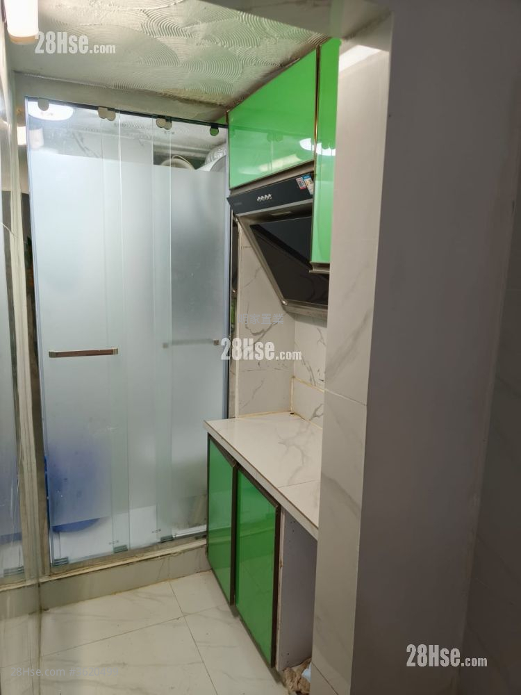 Sun Hing Building Rental 1 Bedroom , 1 Bathroom 250 ft² Sun Hing Building Rental 1 Bedroom , 1 Bathroom 250 ft²