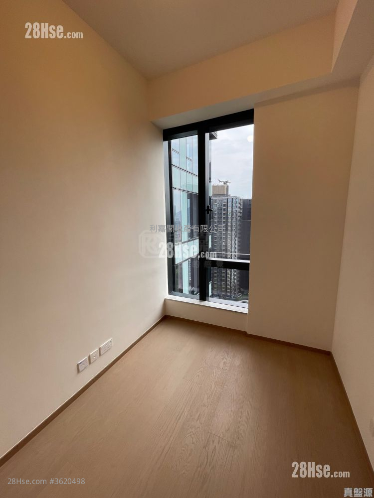 Onmantin Rental 3 Bedrooms , 2 Bathrooms 899 ft² Onmantin Rental 3 Bedrooms , 2 Bathrooms 899 ft²
