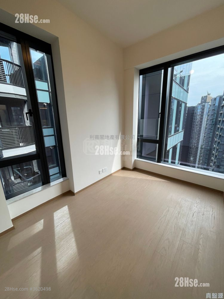 Onmantin Rental 3 Bedrooms , 2 Bathrooms 899 ft² Onmantin Rental 3 Bedrooms , 2 Bathrooms 899 ft²