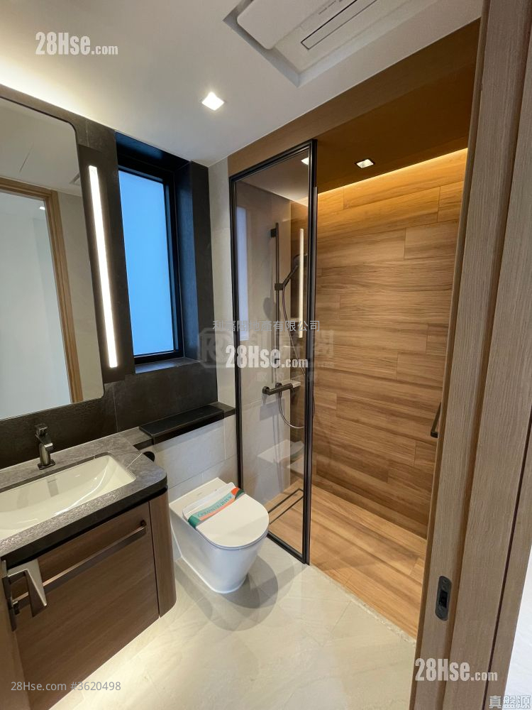 Onmantin Rental 3 Bedrooms , 2 Bathrooms 899 ft² Onmantin Rental 3 Bedrooms , 2 Bathrooms 899 ft²