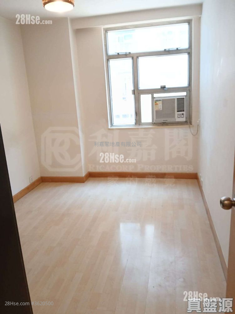 Mei Foo Sun Chuen Sell 2 Bedrooms , 1 Bathroom 671 ft² Mei Foo Sun Chuen Sell 2 Bedrooms , 1 Bathroom 671 ft²