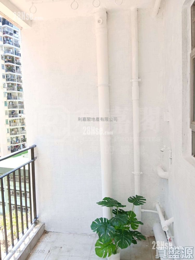 Mei Foo Sun Chuen Sell 2 Bedrooms , 1 Bathroom 671 ft² Mei Foo Sun Chuen Sell 2 Bedrooms , 1 Bathroom 671 ft²