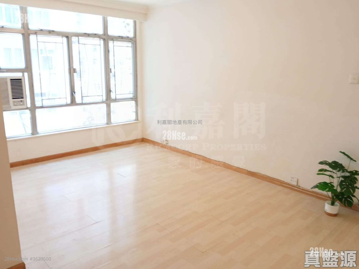 Mei Foo Sun Chuen Sell 2 Bedrooms , 1 Bathroom 671 ft² Mei Foo Sun Chuen Sell 2 Bedrooms , 1 Bathroom 671 ft²