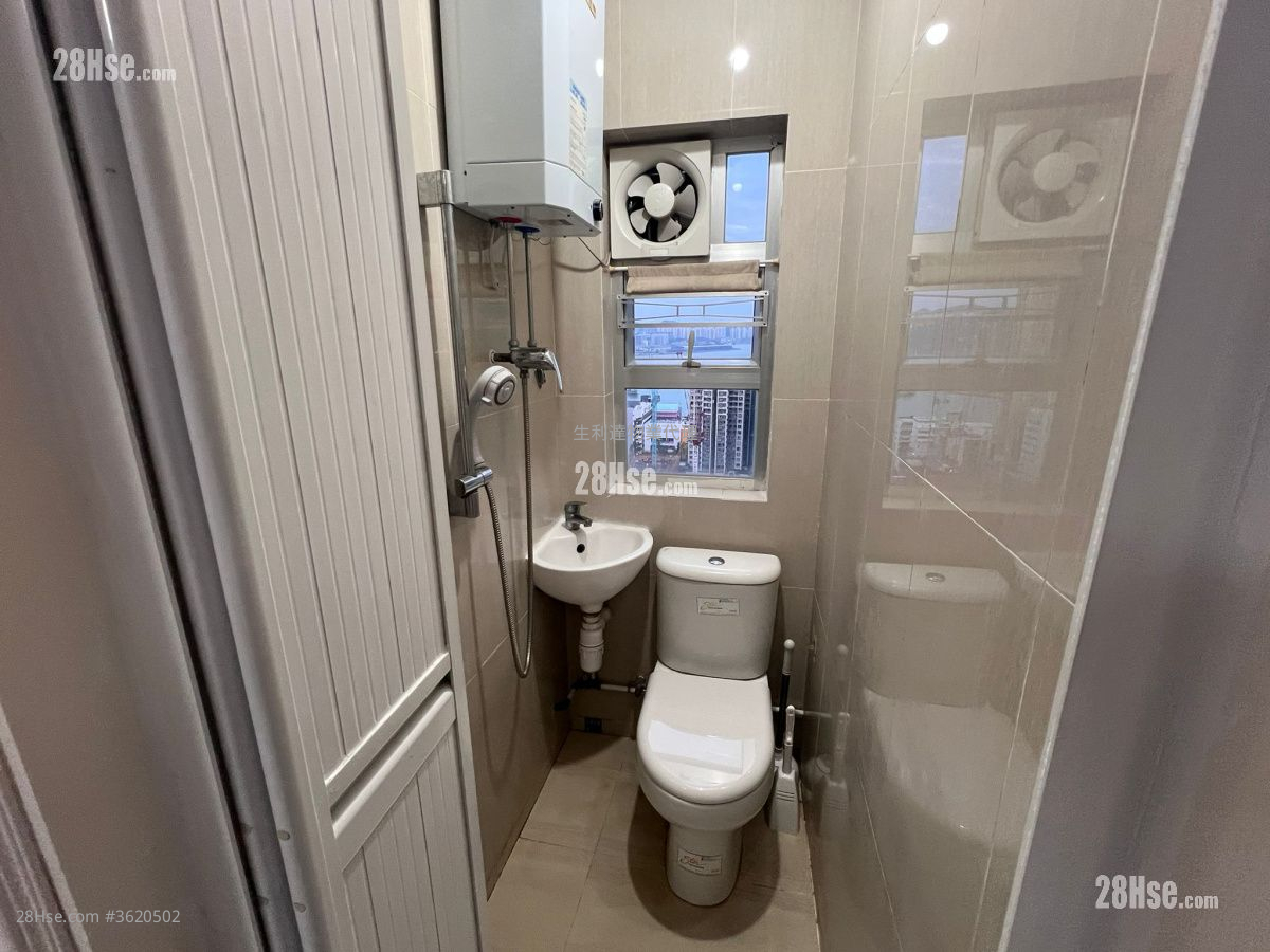 Faerie Court Sell Studio , 1 Bathroom 252 ft² Faerie Court Sell Studio , 1 Bathroom 252 ft²