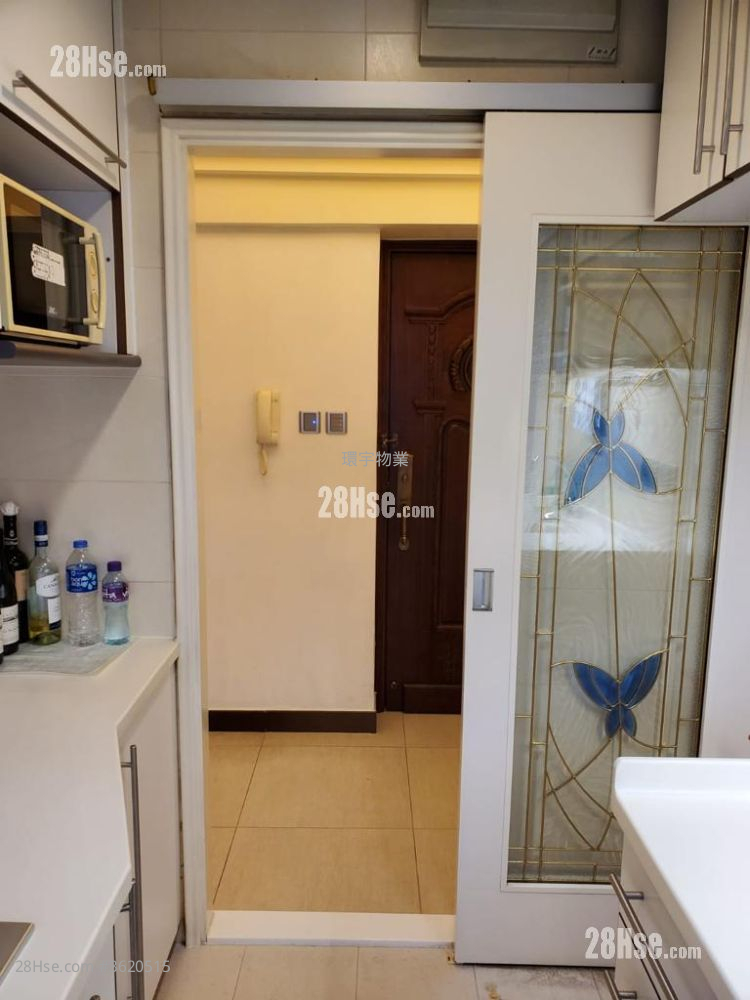 Town Square Rental 3 Bedrooms , 2 Bathrooms 745 ft² Town Square Rental 3 Bedrooms , 2 Bathrooms 745 ft²