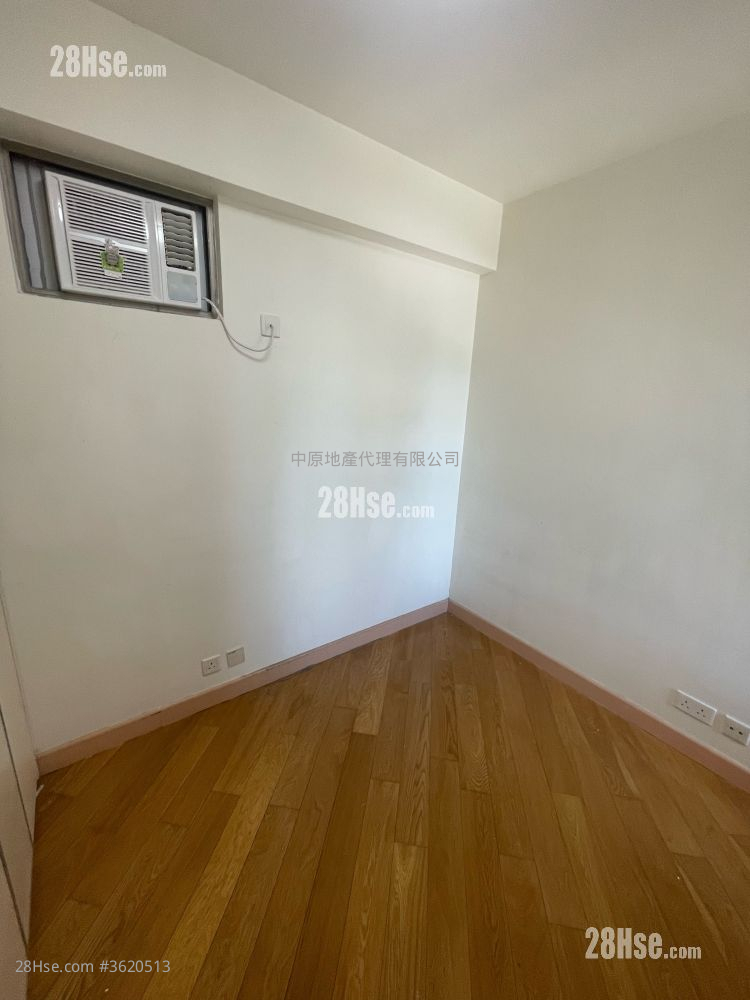 Harbour Green Sell 3 Bedrooms 541 ft² Harbour Green Sell 3 Bedrooms 541 ft²