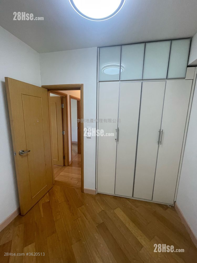 Harbour Green Sell 3 Bedrooms 541 ft² Harbour Green Sell 3 Bedrooms 541 ft²
