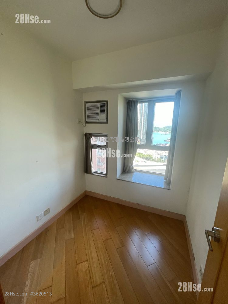 Harbour Green Sell 3 Bedrooms 541 ft² Harbour Green Sell 3 Bedrooms 541 ft²